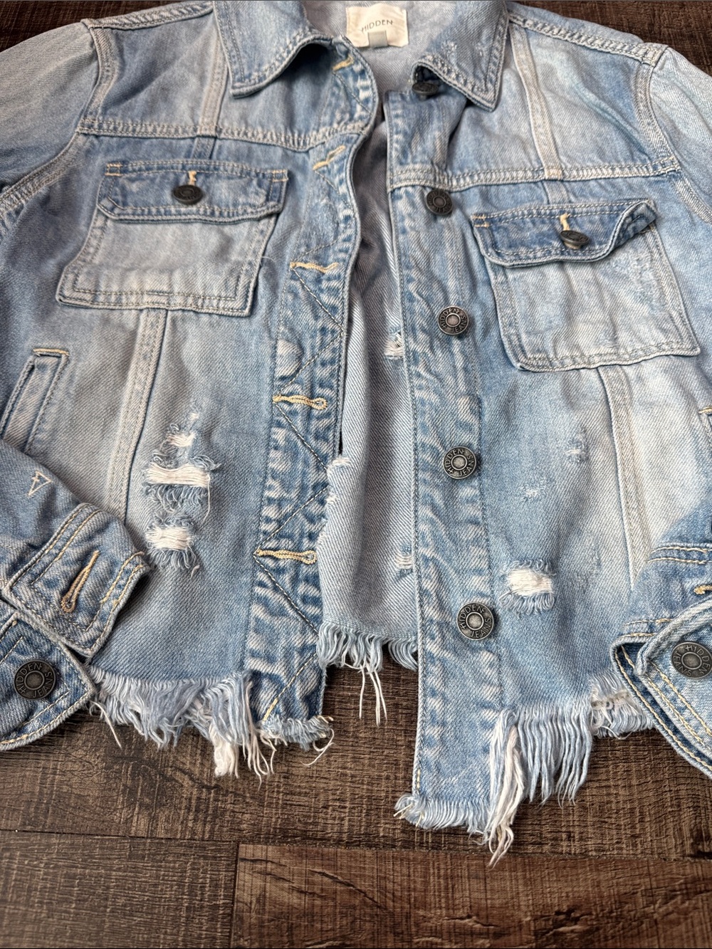 Light Wash Distressed Denim Jacket - Women's - Picture 4 of 10